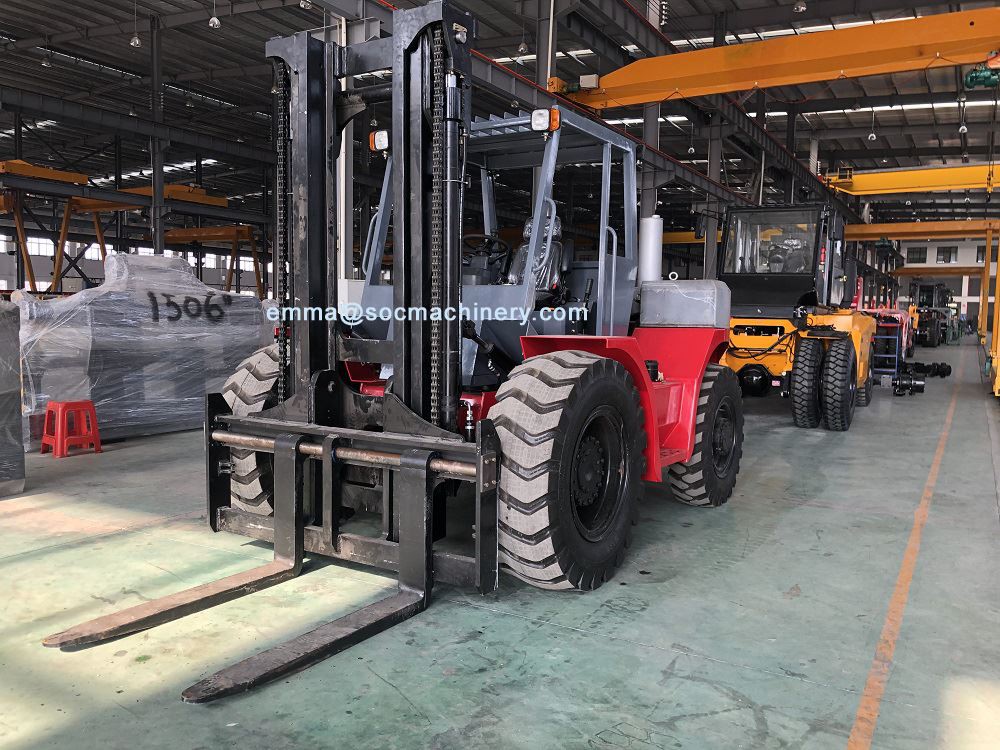SOCMA 5 ton rough terrain forklift
