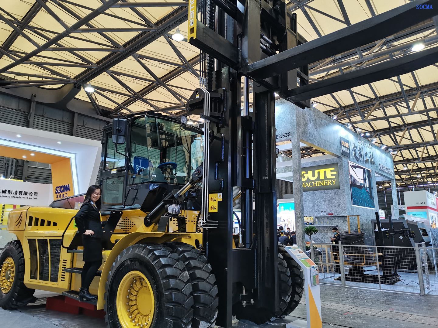 25t extended forklift