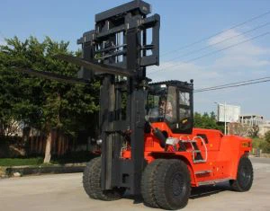 30T ہیوی ڈیوٹی فورکلفٹ، ڈیزل انجن