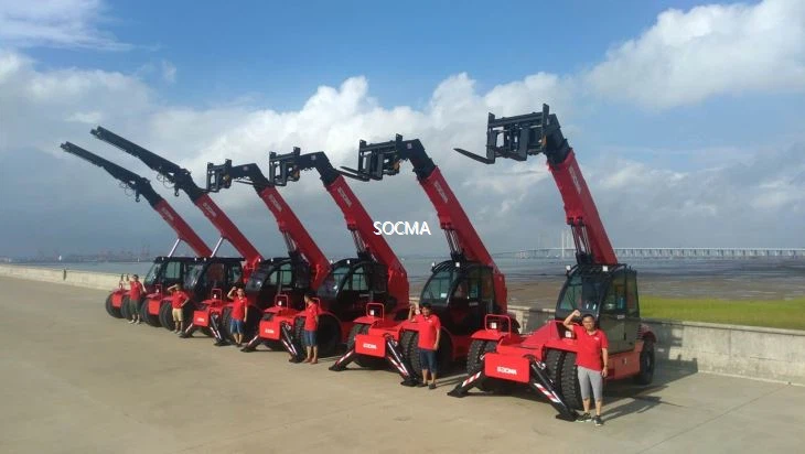 ٹیلی ہینڈلرز 5ٹی ٹیلیسکوپک فورک لفٹس 8.8M لفٹنگ ہائٹ